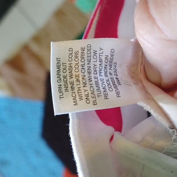 7thAvenue Design Studio New & Company White & Pink striped Capri Pants Stetch - Picture 7 of 7